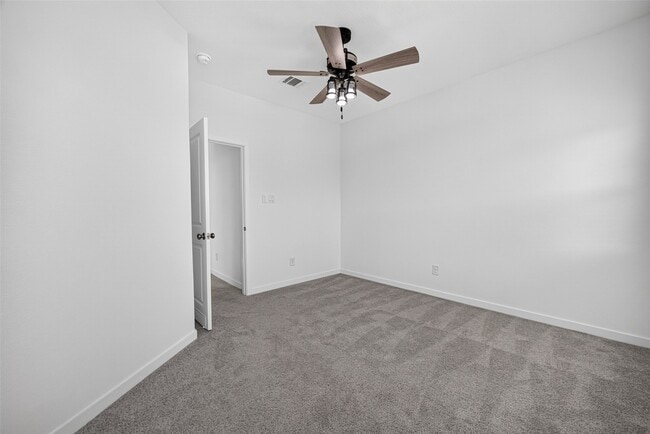 Building Photo - 2206 Via Cami Ln