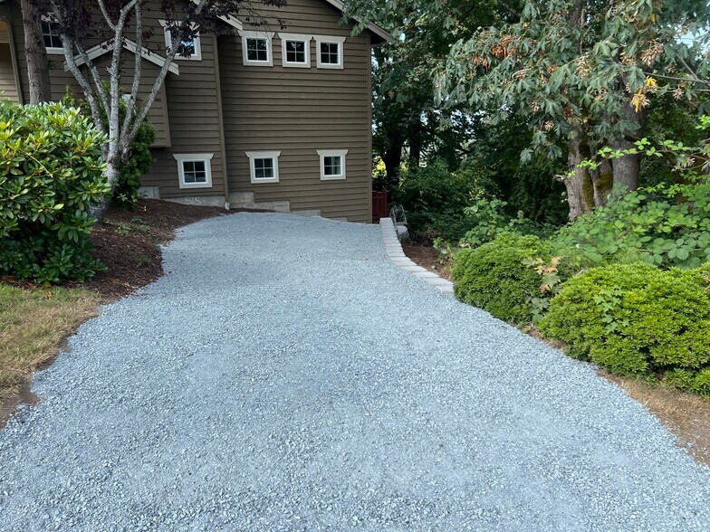 Parking - 16521 124th Ave NE