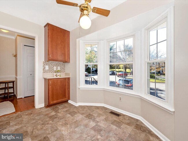 Building Photo - 15505 Villisca Terrace