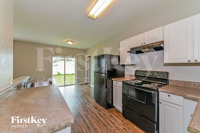 Building Photo - 1057 Cassia St