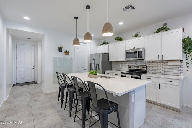 Building Photo - 22638 E Quintero Ct