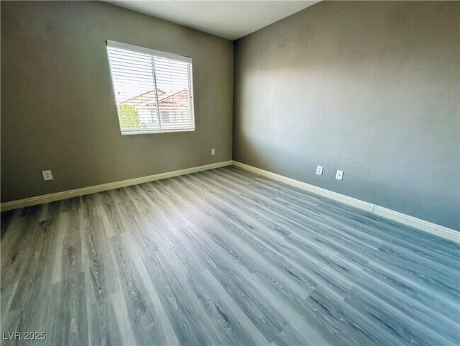 Building Photo - 8923 Deep Ridge Ct