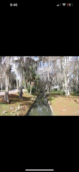 Building Photo - 2943 St Johns Ave