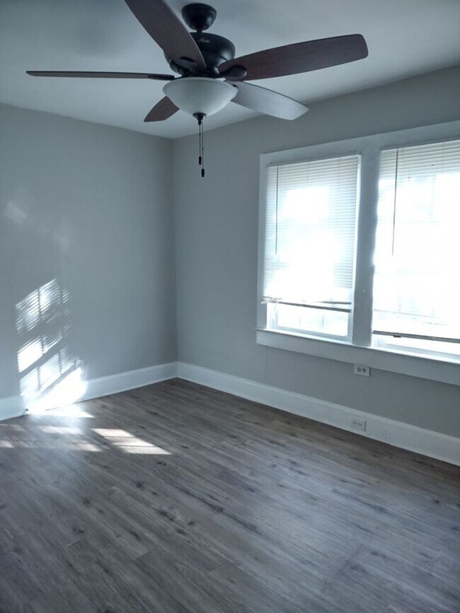 Building Photo - Birmingham