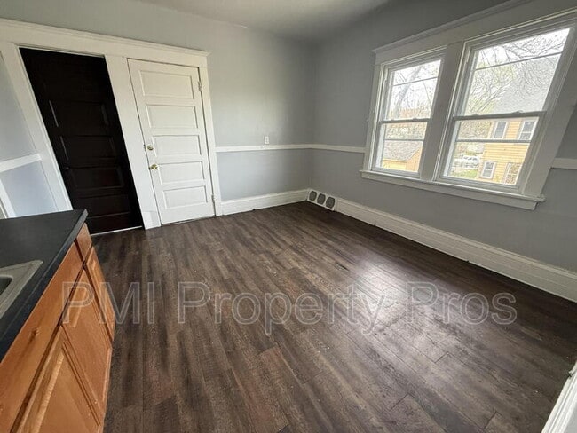 Building Photo - 2155 N 32nd St