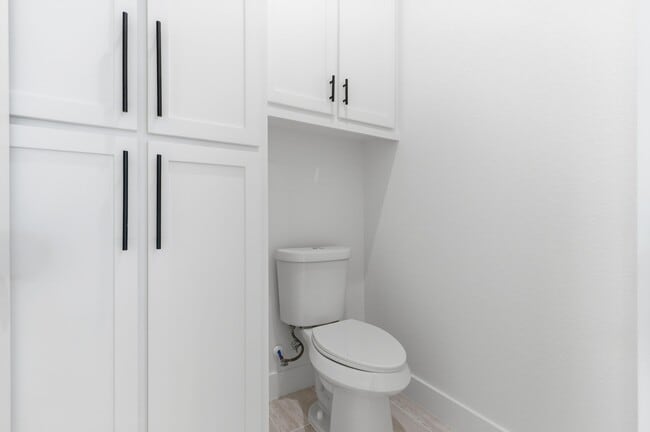 Building Photo - 3515 Country Club Blvd