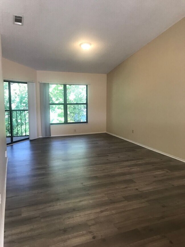 Building Photo - 7523SBD(100)