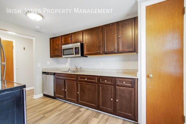 Building Photo - 880 Millersport Hwy