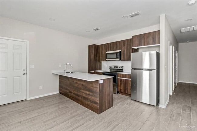 Building Photo - 1301 W Sucre Dr