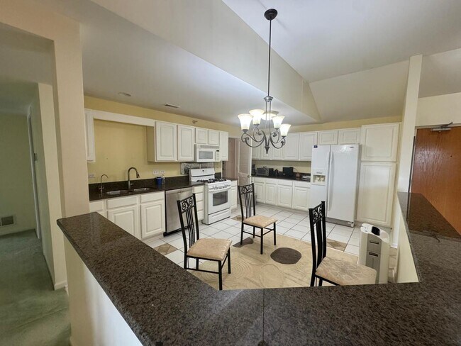 Building Photo - 2020 St Regis Dr