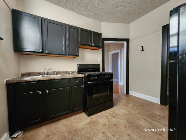 Building Photo - 1639 W 80th St