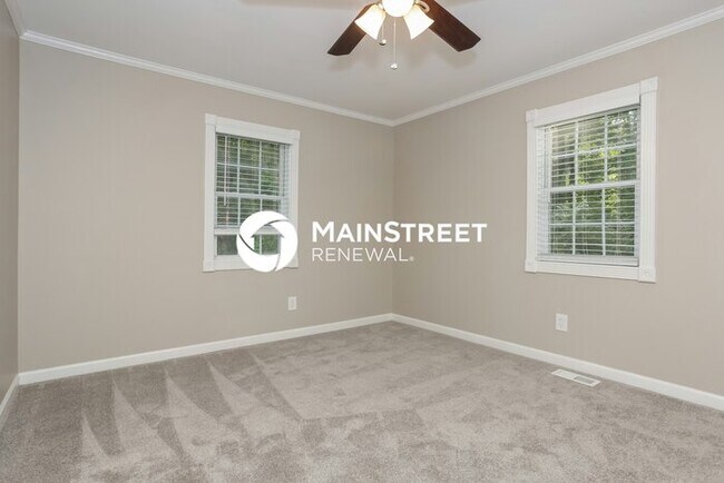 Building Photo - 147 Acorn Dr