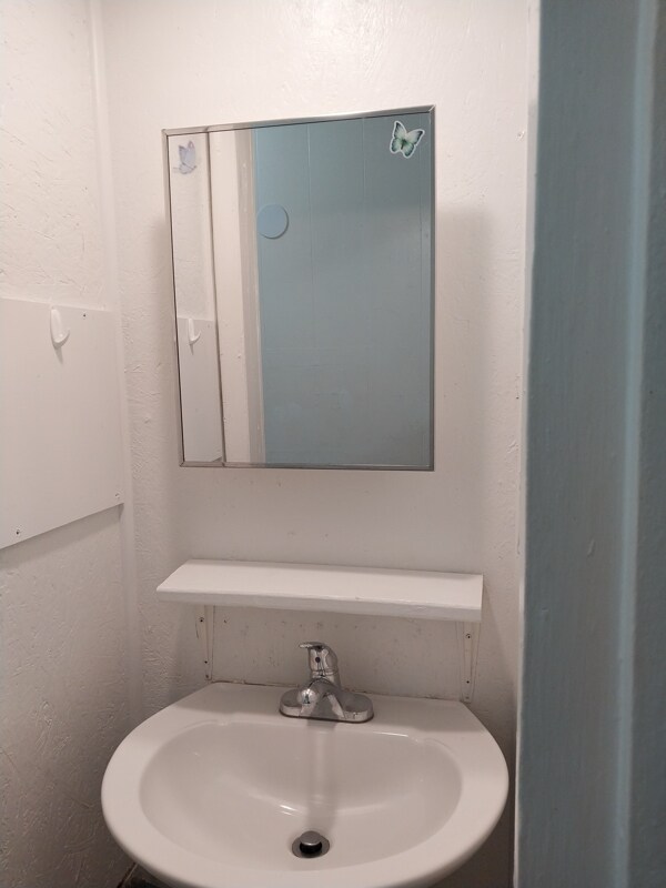 Building Photo - 712 Old Roane St