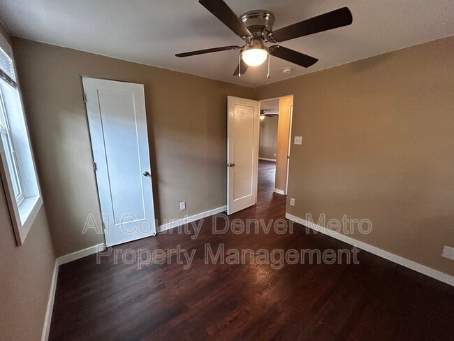 Building Photo - 6915 W 55th Pl