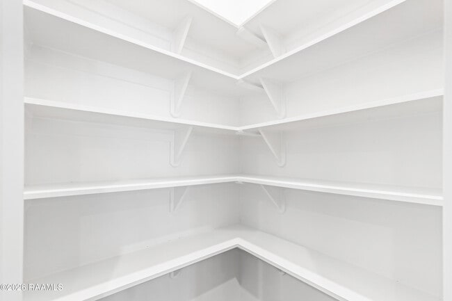 Building Photo - 128 Rose Of Sharon Ln