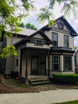 Building Photo - 404 Scammel St