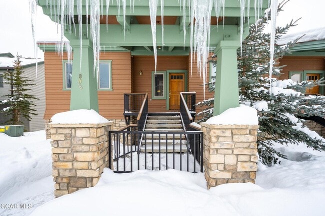 Building Photo - 508 Cranmer Ave