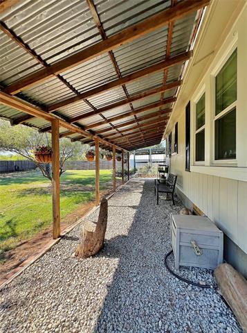 Building Photo - 713 Spring St