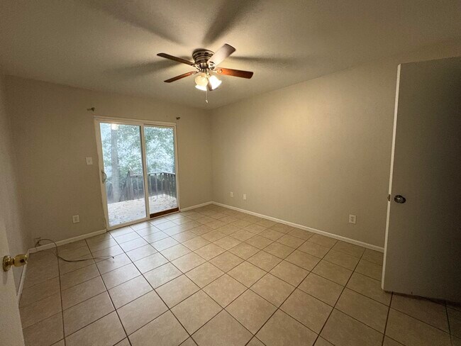 Building Photo - 211 Parkbrook Cir