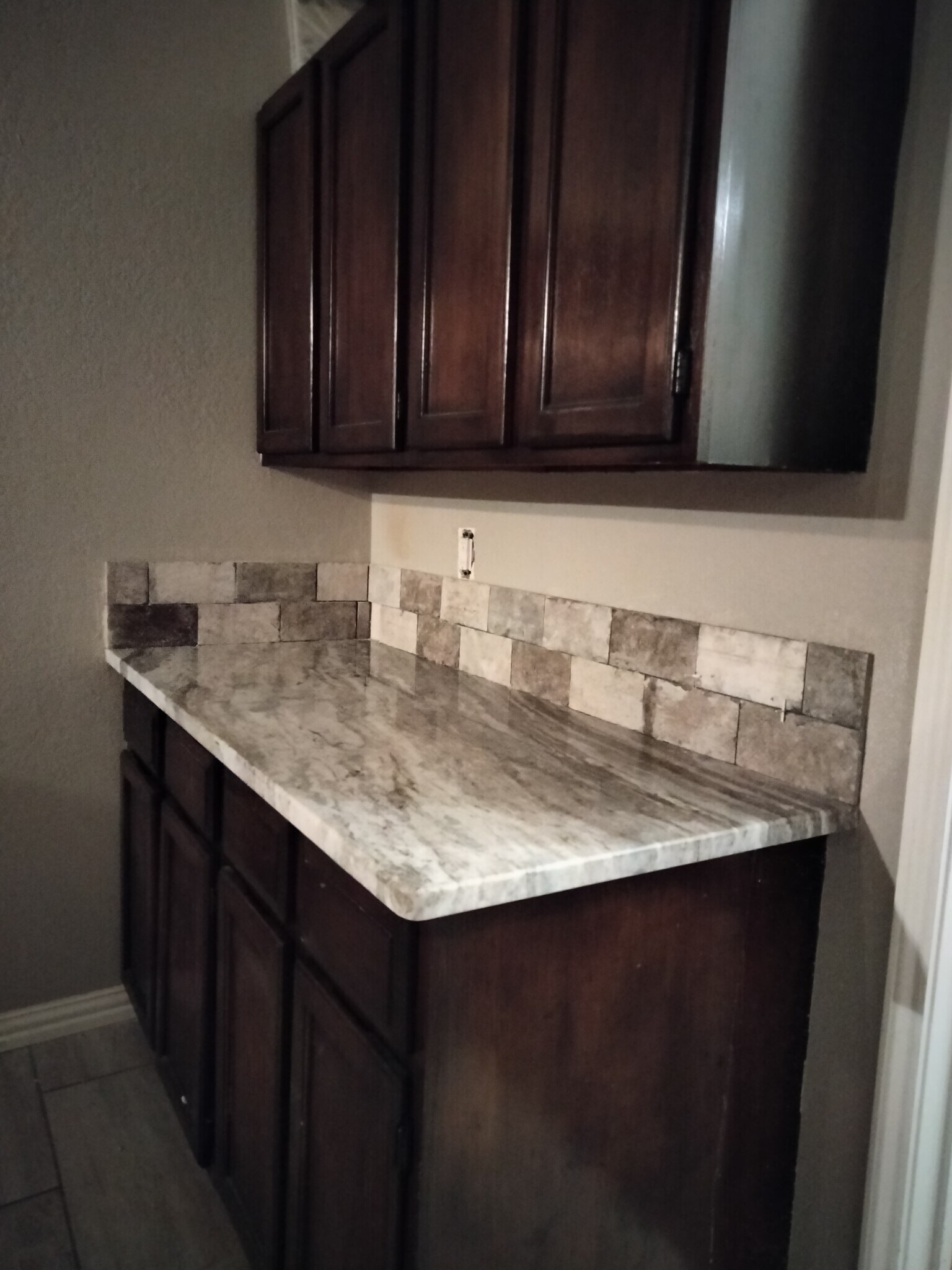 Building Photo - 213 Hickory Springs Dr