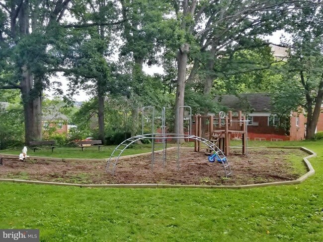 Building Photo - 3710 Gunston Rd