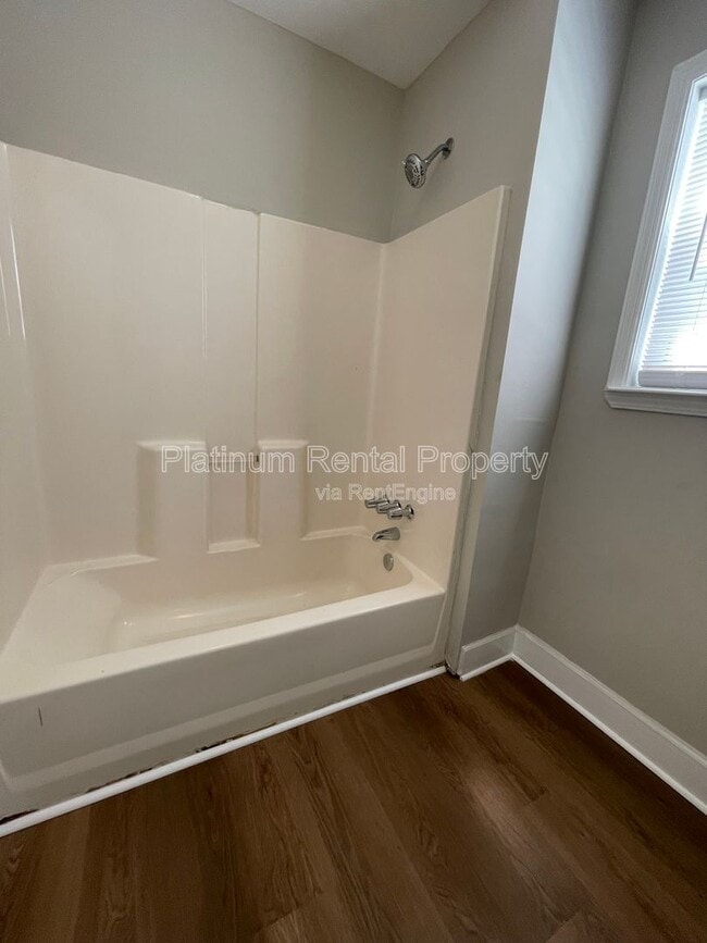 Building Photo - 1135 Coleman St SW