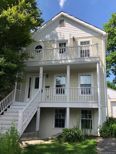 Building Photo - 36 Catherine St