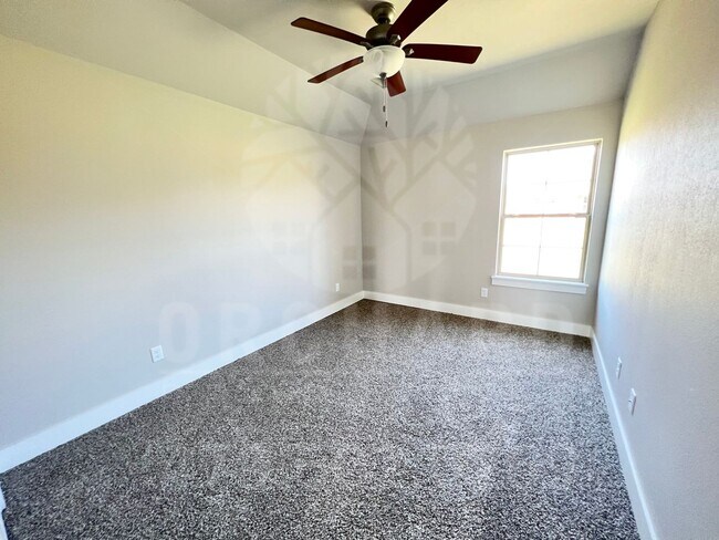 Building Photo - Single-Family Home- Beautiful Mayberry Plan