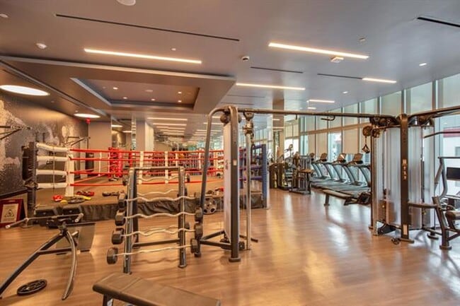 Building Photo - 851 NE 1st Ave