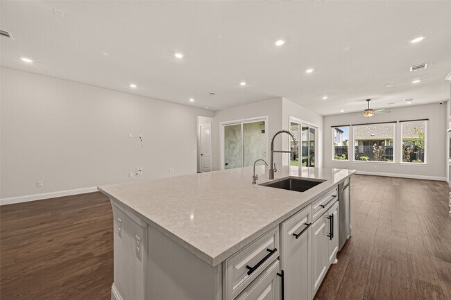 Building Photo - 616 Cape Capri Dr