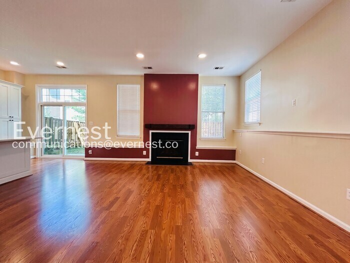 Building Photo - 8348 Middle Ruddings Dr