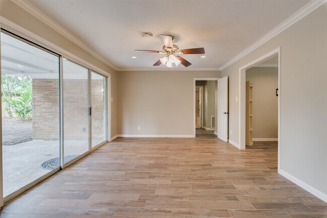 Building Photo - 5310 Carew St