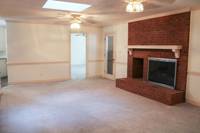 Building Photo - 1409 Chesnee Dr