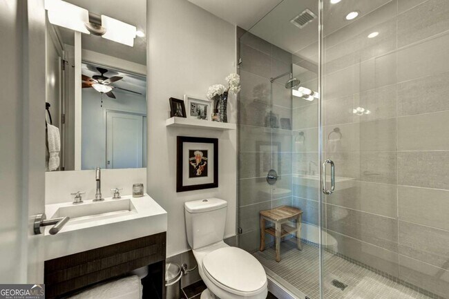 Building Photo - 1820 Peachtree St NW