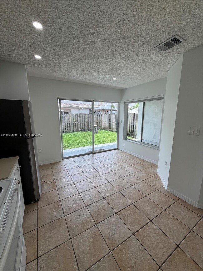 Building Photo - 7455 SW 162nd Pl