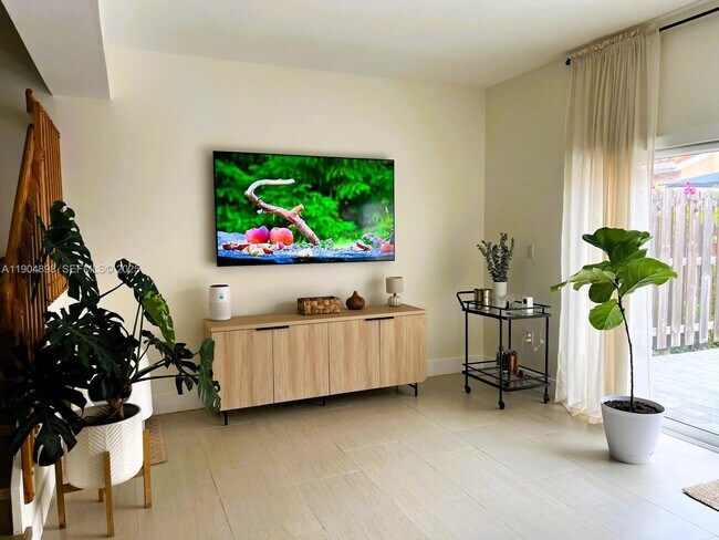 Building Photo - 14305 SW 57th Ln