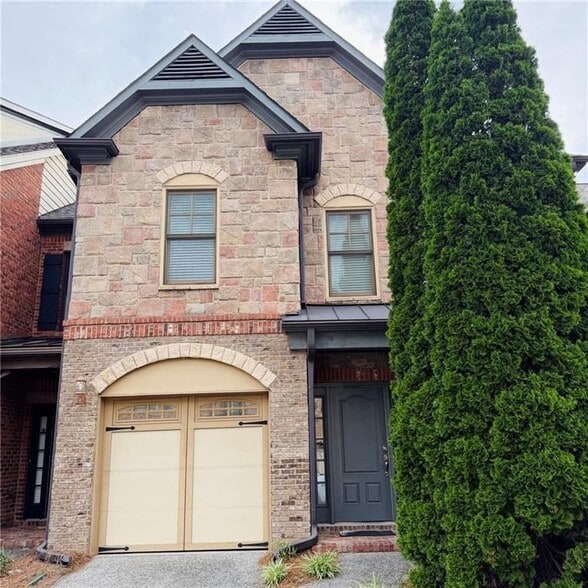 Building Photo - 1655 Township Cir