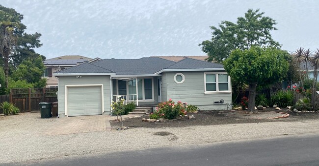 Primary Photo - 1640 Humphrey Dr