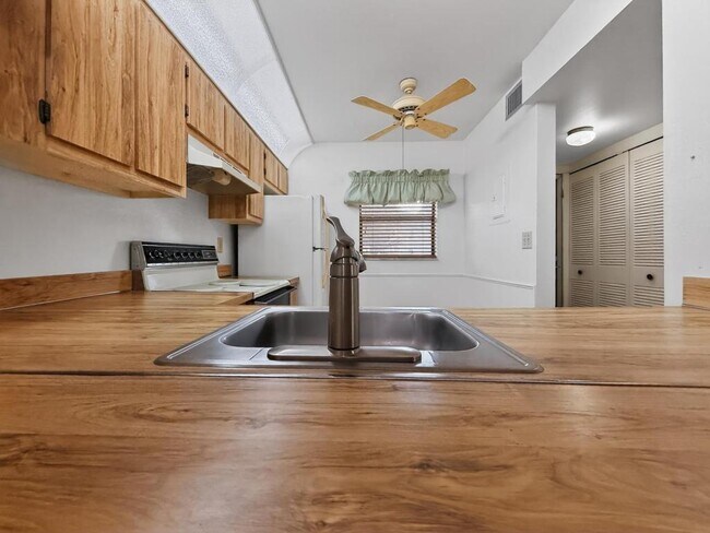 Building Photo - 10409 NW 11th St