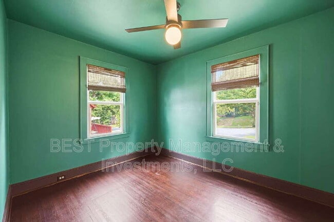 Building Photo - 2208 Wilmore Dr