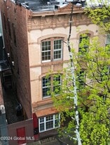 Building Photo - 181 4th St