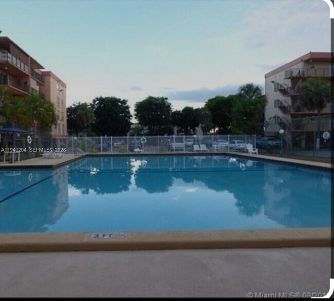 Building Photo - 1990 W 56th St