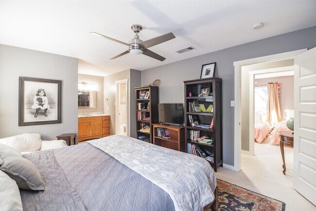 Building Photo - 3214 Clawson Rd