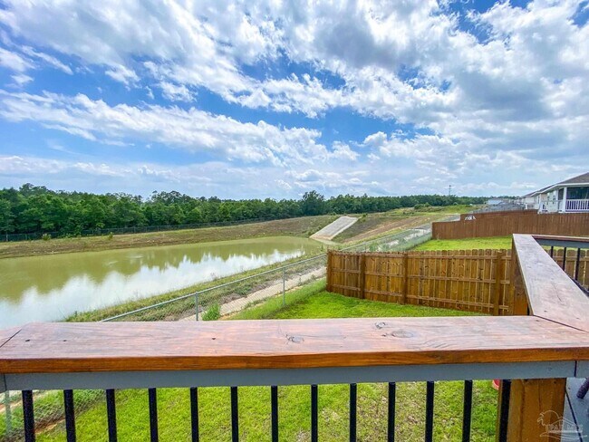 Building Photo - 5601 Guinevere Ln