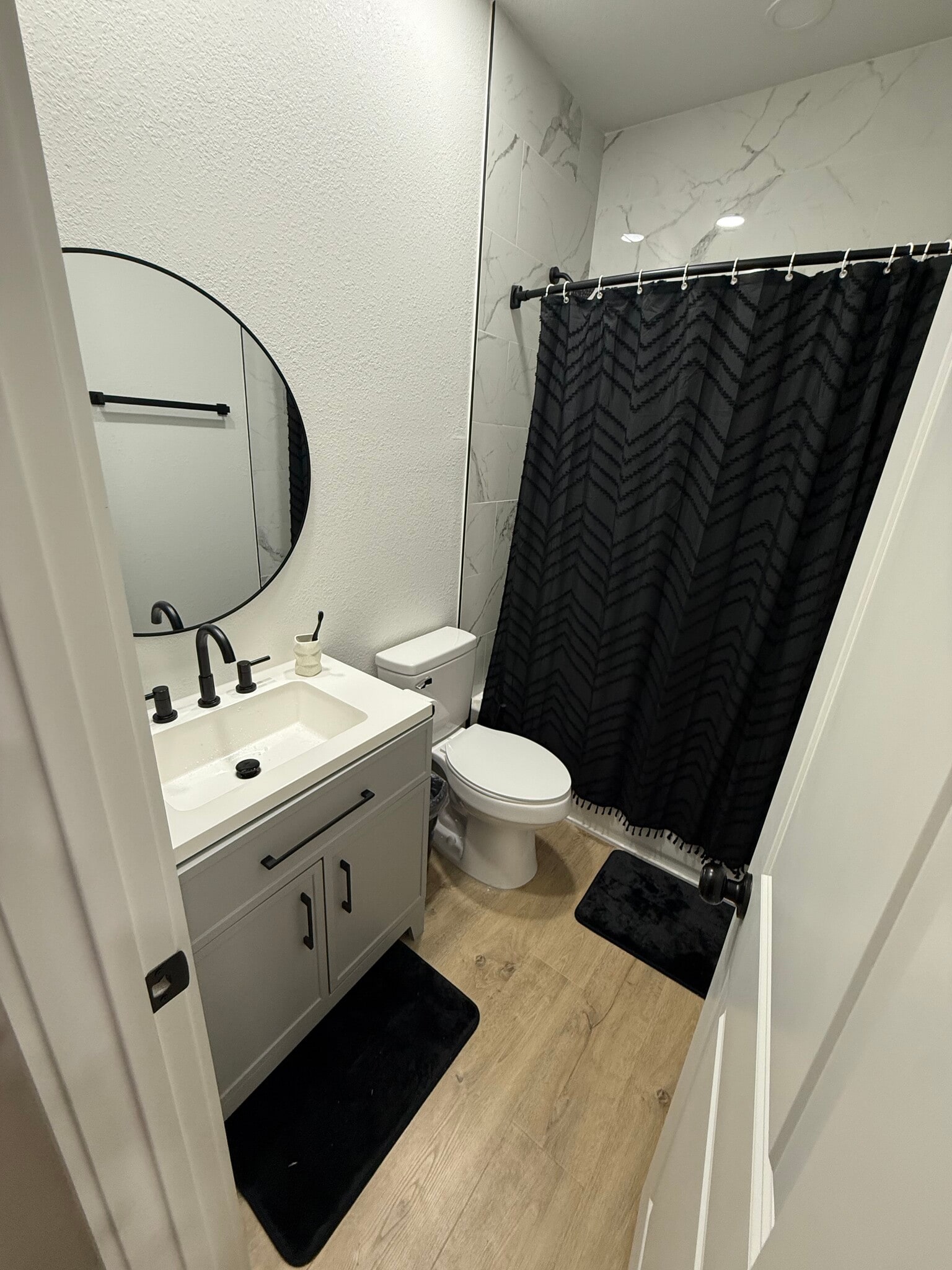 Building Photo - 310 N Rosedale Ave