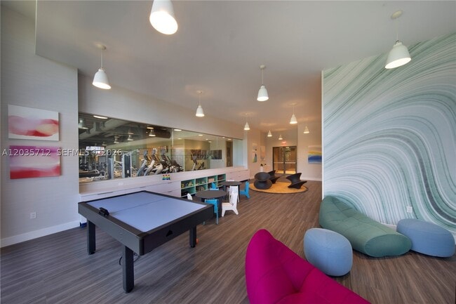 Building Photo - 16385 Biscayne Blvd