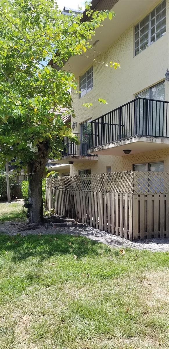 Building Photo - 8550 SW 109th Ave