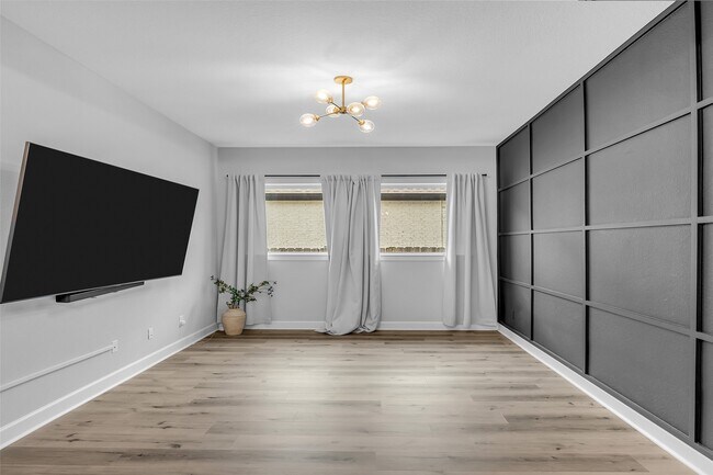Building Photo - 17415 Violet Vineyard St
