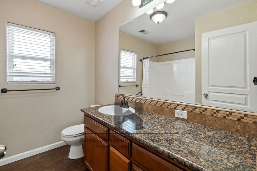 Building Photo - 2756 Sauvignon St