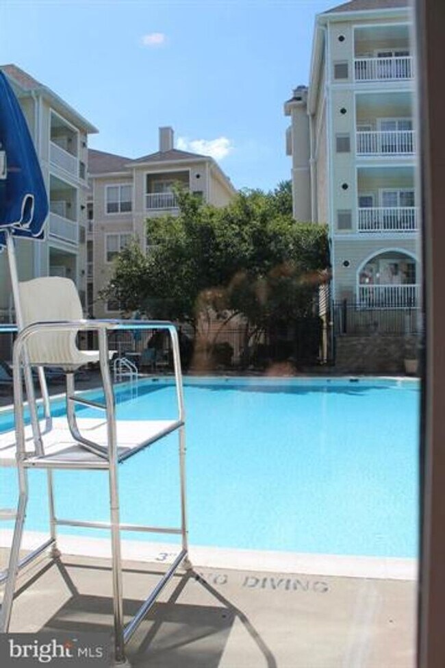 Building Photo - Palazzo at Park Center Top floor 2 bedroom condo